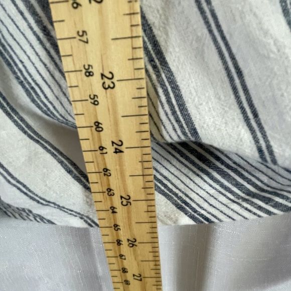 Reitmans Womens Blue and White Striped Linen Blend Button Up Top Size 2X - Picture 8 of 9